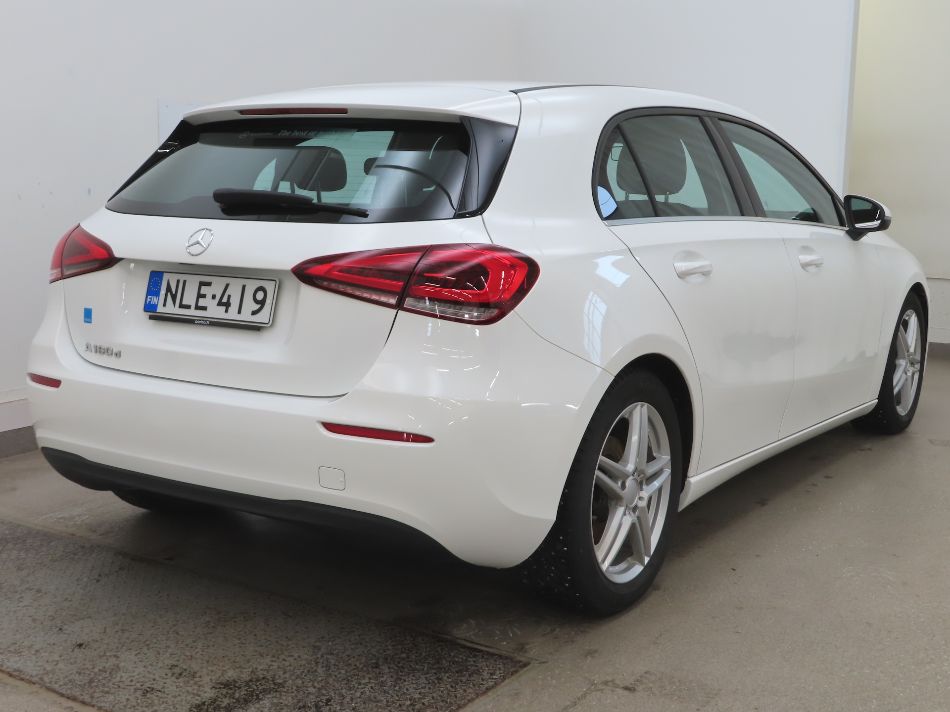 Mercedes-Benz A 180 d A Business Style 2019, kuva 4/12