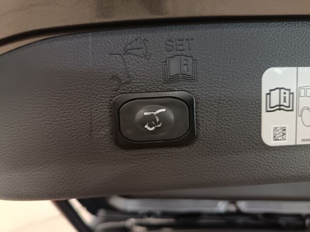 FORD Kuga 2018 2,0TDCi 150 hv PowerShift A6 ST-Line AWD Edition 5-ovinen