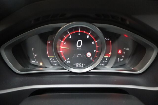 VOLVO V40 Cross Country 2019 T3 Business Dynamic Edition aut