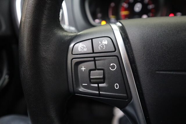 VOLVO V40 Cross Country 2019 T3 Business Dynamic Edition aut