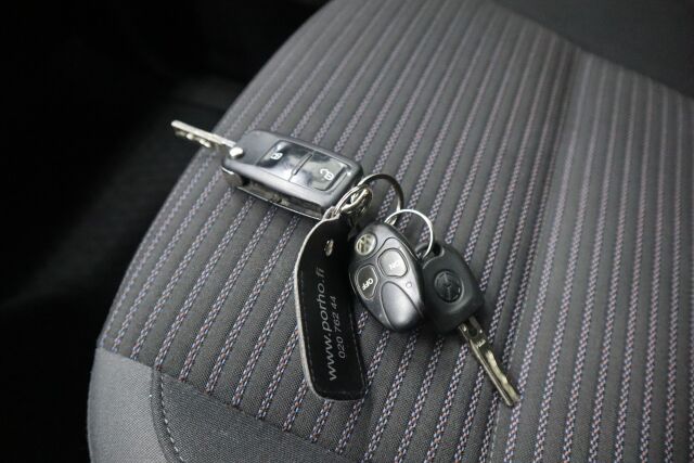 VOLKSWAGEN Amarok 2012 DC Highline 2,0 TDI 132kW 4MOTION Autom. BMT 3040kg