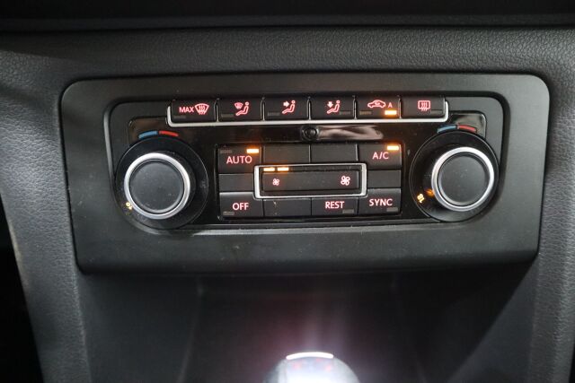 VOLKSWAGEN Amarok 2012 DC Highline 2,0 TDI 132kW 4MOTION Autom. BMT 3040kg