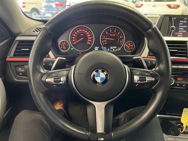BMW 435 2014 F32 Coupe 435i TwinPower Turbo A, huippuhieno yksilö!