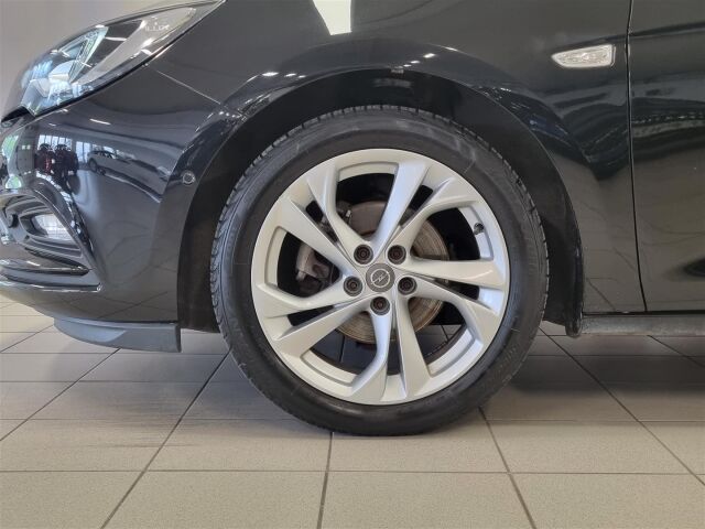 OPEL Astra 2019 Sports Tourer Executive 150 Turbo A / Keyless / AGR-penkit / Pa-lämmitin / Koukku / P-kamera / Navi