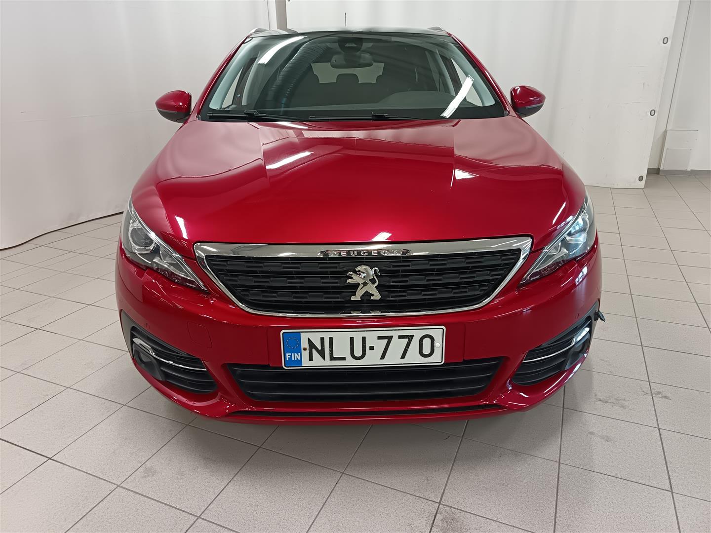 Peugeot 308 2020, kuva 2/33