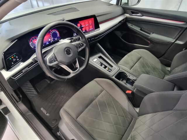 VOLKSWAGEN Golf 2021 Variant 1,0 eTSI (MHEV) 81 kW DSG-automaatti / Navi/ Koukku/ Webasto/ ACC