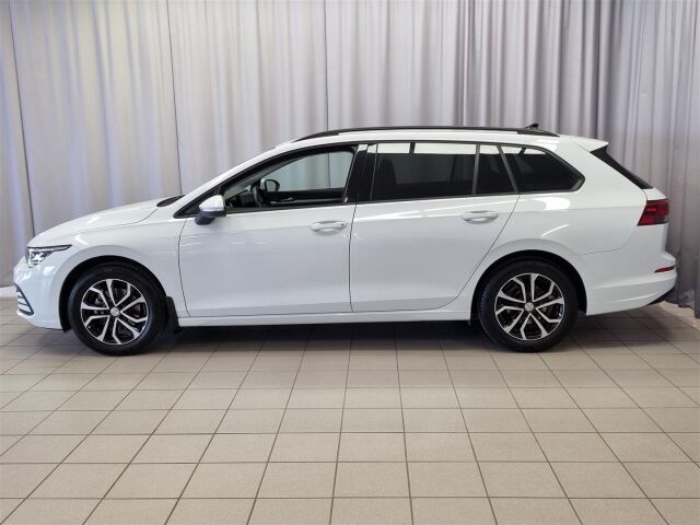 VOLKSWAGEN Golf 2021 Variant 1,0 eTSI (MHEV) 81 kW DSG-automaatti / Navi/ Koukku/ Webasto/ ACC