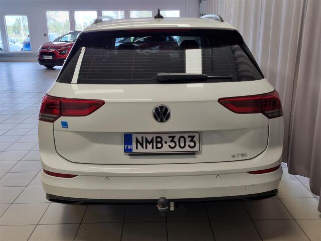 VOLKSWAGEN Golf 2021 Variant 1,0 eTSI (MHEV) 81 kW DSG-automaatti / Navi/ Koukku/ Webasto/ ACC