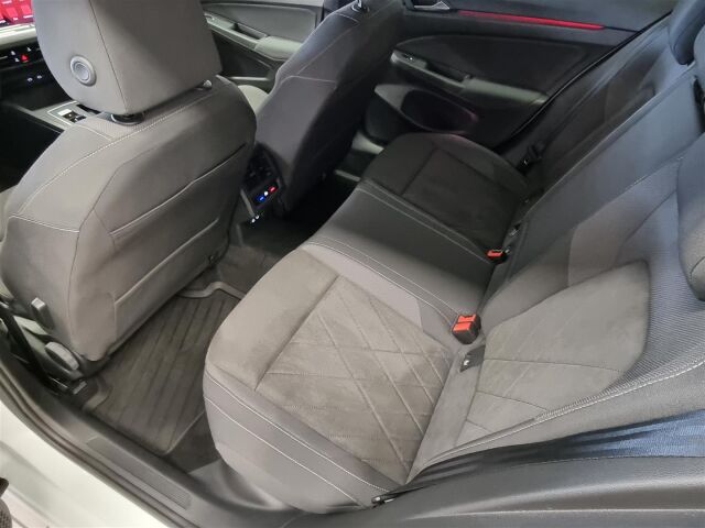 VOLKSWAGEN Golf 2021 Variant 1,0 eTSI (MHEV) 81 kW DSG-automaatti / Navi/ Koukku/ Webasto/ ACC
