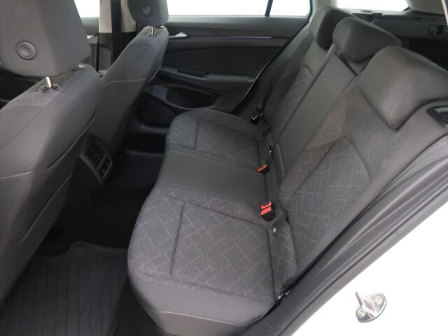 Volkswagen Golf 2021 Variant 1,0 eTSI (MHEV) 81 kW DSG-automaatti