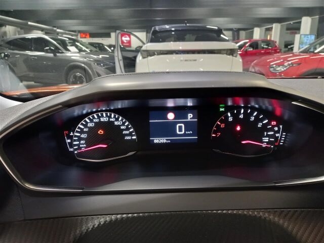 Peugeot 2008 2021 Active PureTech 130 EAT8-automaatti