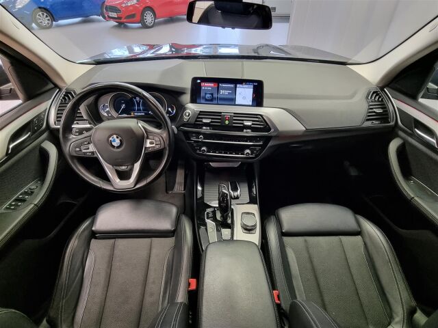 BMW X3 2018 G01 xDrive20d A Business / Navi / Webasto / Tutkat / Ylläpitolaturi