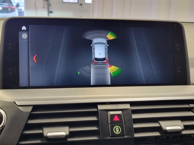 BMW X3 2018 G01 xDrive20d A Business / Navi / Webasto / Tutkat / Ylläpitolaturi