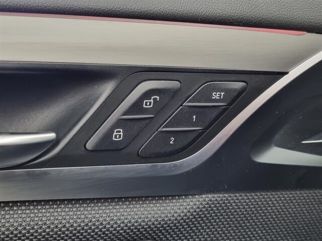 BMW X3 2018 G01 xDrive20d A Business / Navi / Webasto / Tutkat / Ylläpitolaturi