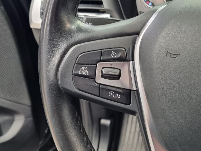 BMW X3 2018 G01 xDrive20d A Business / Navi / Webasto / Tutkat / Ylläpitolaturi