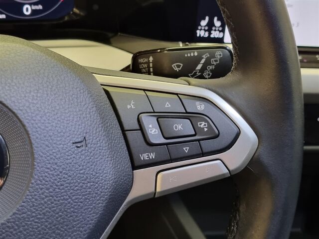 VOLKSWAGEN Golf 2022 Comfort 1,0 TSI 81 kW