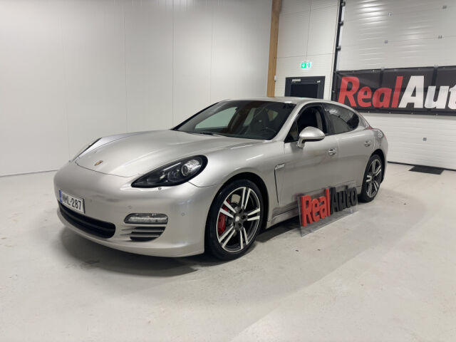 PORSCHE Panamera 4S 2011 PANAMERA 4S V8 PDK *Alcantarakatto *20" 911 Turbo -vanteet *Ilmajouset *Bose *Kattoluukku *Bicolor -