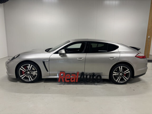 PORSCHE Panamera 4S 2011 PANAMERA 4S V8 PDK *Alcantarakatto *20" 911 Turbo -vanteet *Ilmajouset *Bose *Kattoluukku *Bicolor -