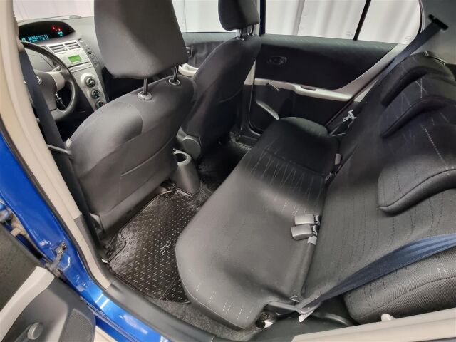 TOYOTA Yaris 2006 1,3 VVT-i Linea Sol 5ov MultiMode / Ilmastointi / Lohkolämmitin