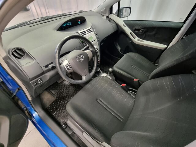 TOYOTA Yaris 2006 1,3 VVT-i Linea Sol 5ov MultiMode / Ilmastointi / Lohkolämmitin
