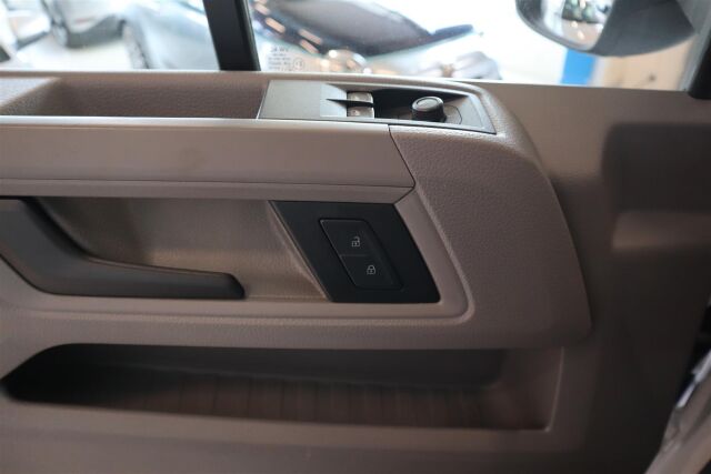 VOLKSWAGEN Crafter 2022 35 alusta 2,0 TDI 103 kW 8at, 4490   ALV-vähnennyskelpoinen!