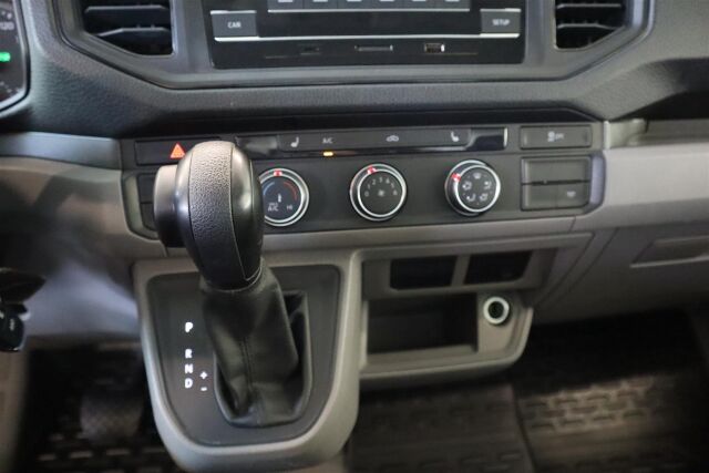 VOLKSWAGEN CRAFTER 2022 35 alusta 2,0 TDI 103 kW 8at, 4490  ALV-vähnennyskelpoinen!