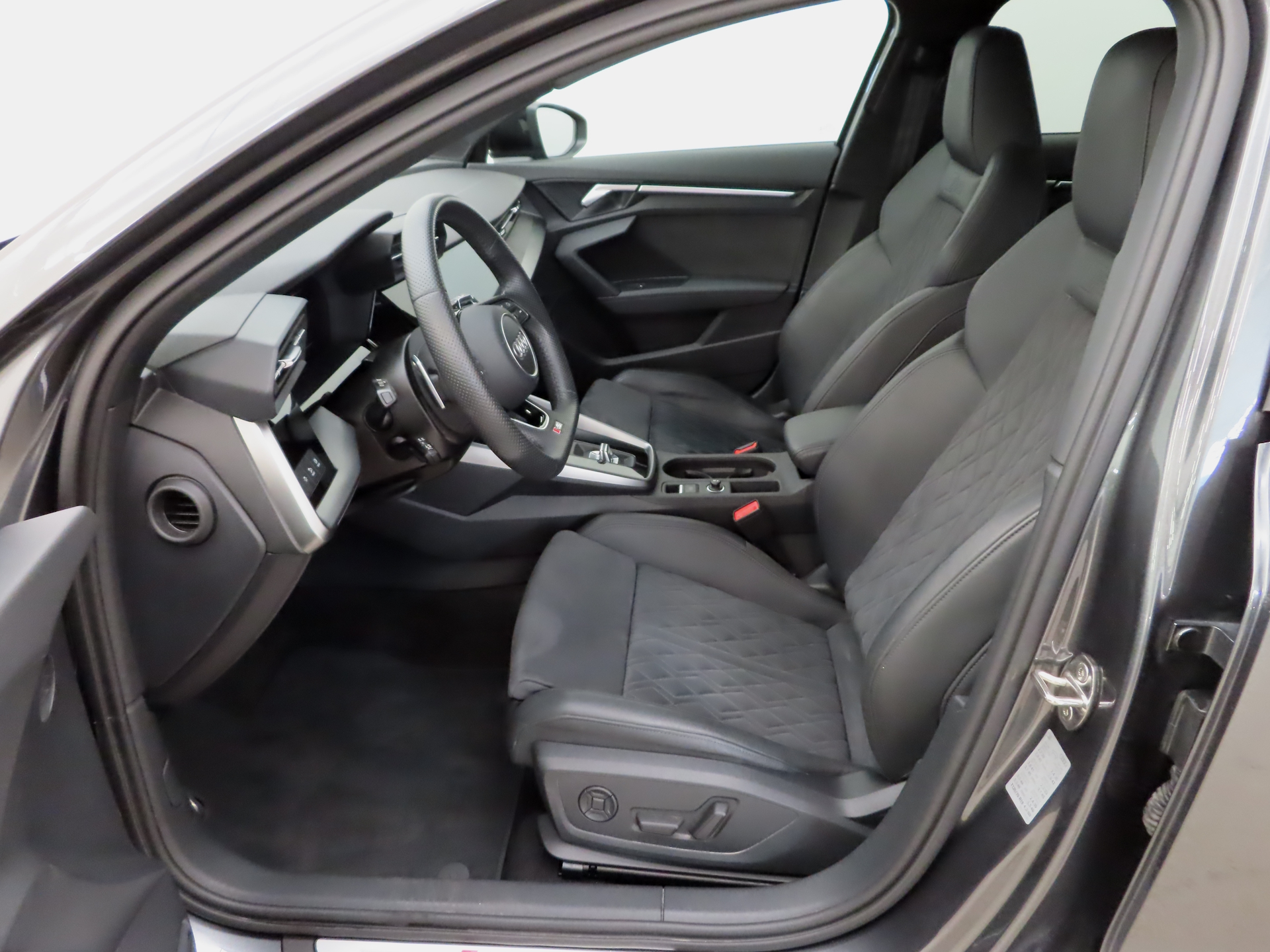 Audi RS3 Sportback TFSI quattro 2022, kuva 7/12