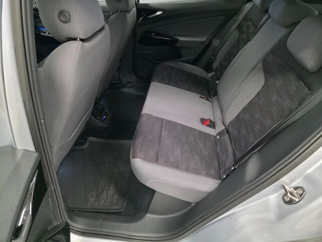 VOLKSWAGEN ID.4 2023 Pro 4MOTION Business 195 kW, akku 77 kWh