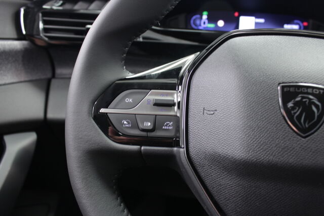 Peugeot 308 2024 Allure Pack Hybrid 180 EAT8-automaatti
