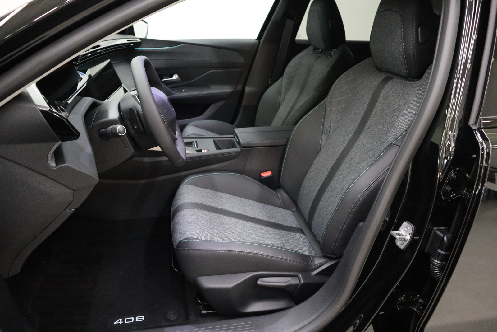 Peugeot 408 2023, kuva 5/12
