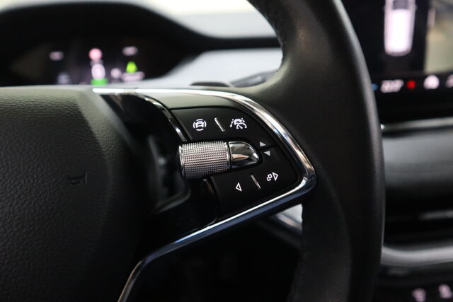 SKODA Enyaq 2023 80x 4x4 iV