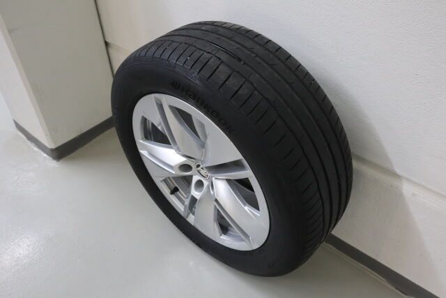 SKODA Enyaq 2023 80x 4x4 iV