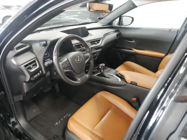 LEXUS UX 2020 250h AWD Premium