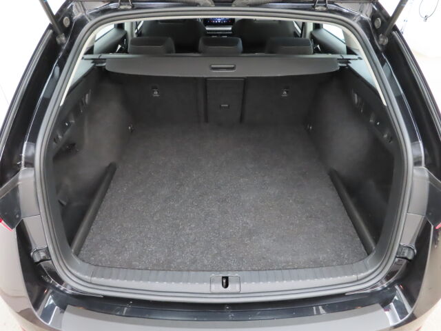 Skoda Octavia 2023 Combi 1.4 TSI PHEV Ambition iV DSG Automaatti Plug-in Hybrid