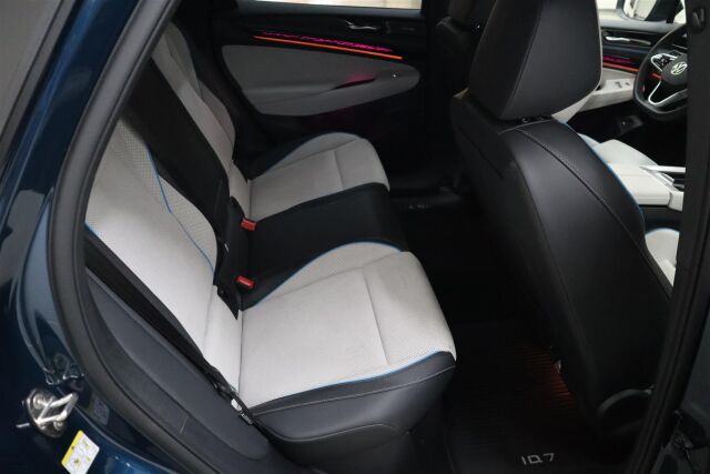 VOLKSWAGEN ID.7 2024 Pro Elegance 210 kW Akku 77 kWh