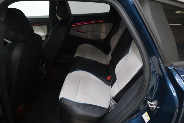 VOLKSWAGEN ID.7 2024 Pro Elegance 210 kW Akku 77 kWh