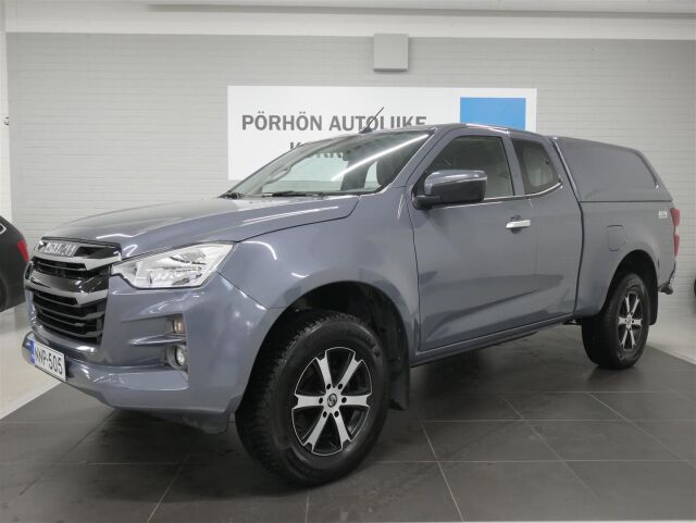 ISUZU D-Max 2024 Space Cab 163 TDi 4WD 6MT LX Black Edition