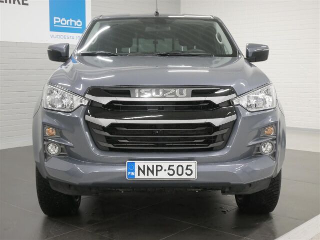 ISUZU D-Max 2024 Space Cab 163 TDi 4WD 6MT LX Black Edition