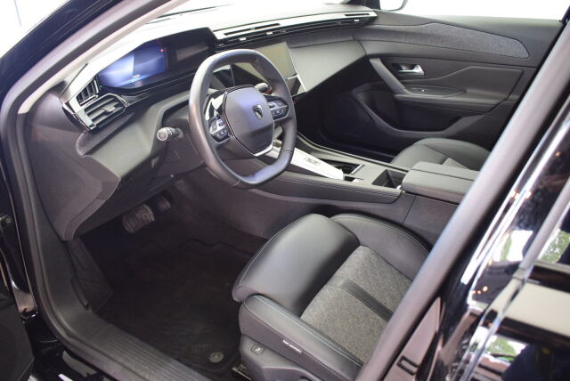 Peugeot 408 2024 Allure PureTech 130 EAT8-automaatti