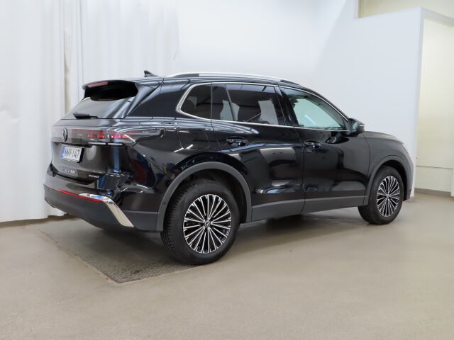 Volkswagen Tiguan 2024 Elegance Business eHybrid 150 kW DSG-automaatti
