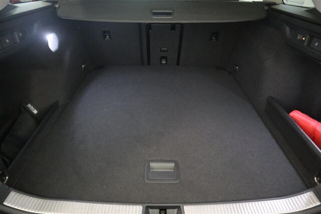 VOLKSWAGEN Passat 2024 Variant Elegance 1,5 eTSI 110 kW DSG-automaatti
