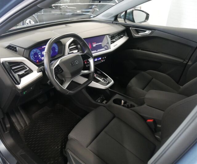 AUDI Q4 e-tron 2024 SUV 45 e-tron Land of quattro