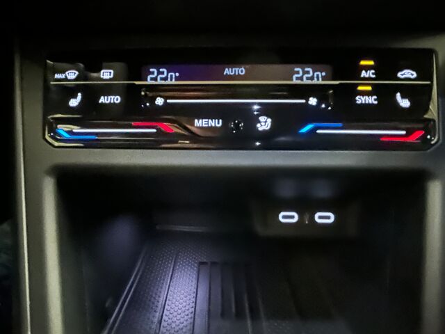 Volkswagen Taigo 2025 R-Line Edition 1,5 TSI 110 kW EVO DSG-aut. Vetokoukku +huippuvarusteet.iQ. LIGHT -Led-matriisiajoval