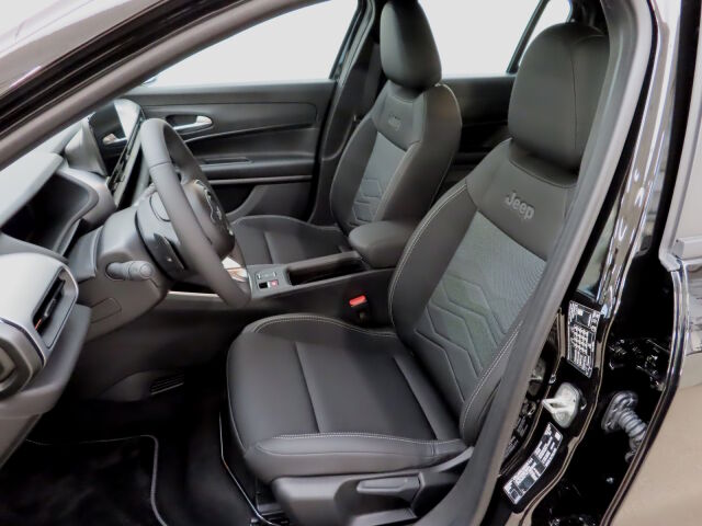 Jeep Avenger 2025 e-Hybrid Automaatti Black Edition