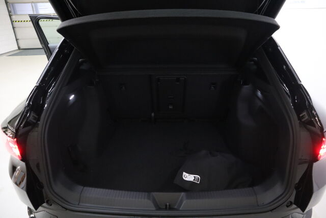 Volkswagen ID.4 2025 Pro 4MOTION Elegance 75-v Juhlamalli 210 kW, akku 77 kWh