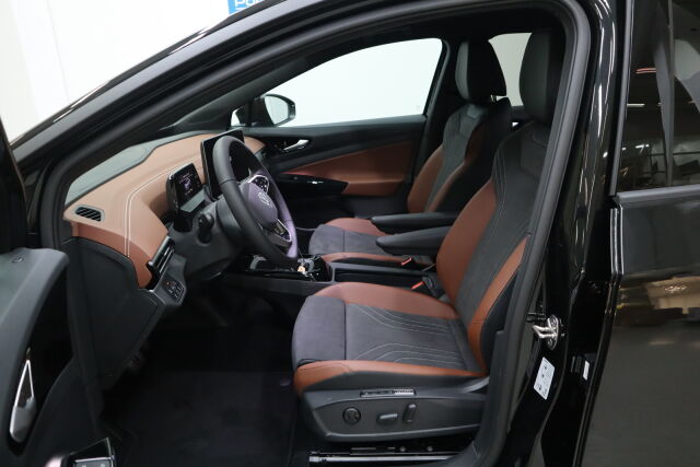 Volkswagen ID.4 2025 Pro 4MOTION Elegance 75-v Juhlamalli 210 kW, akku 77 kWh