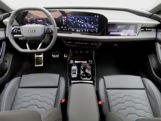 Audi A6 e-tron 2025 Sportback quattro Vorsprung Edition:Tehdastakuu viisi vuotta/100 000km.