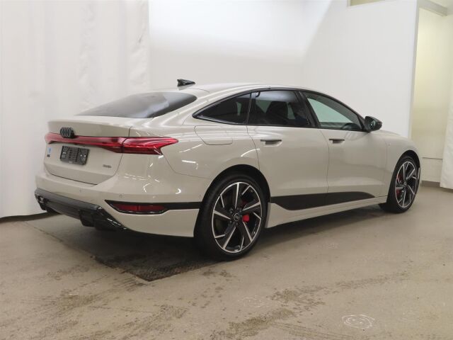 Audi A6 e-tron 2025 Sportback quattro Vorsprung Edition:Tehdastakuu viisi vuotta/100 000km.