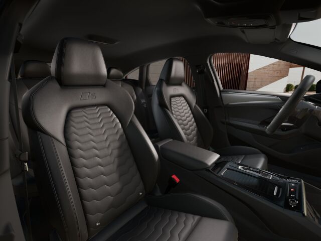 Audi A6 e-tron 2025 Sportback quattro Vorsprung Edition: Vielä joulukuulle käyttöön viiden vuoden takuulla!