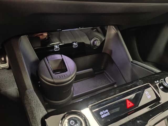 Audi Q6 e-tron 2025 quattro Vorsprung Edition: Saatavilla joulukuulle viiden vuoden takuulla!